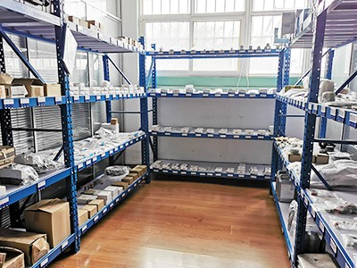 迪凱工業(yè)庫(kù)房